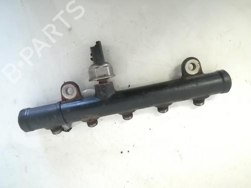 Used Injection rail Injection rail TOYOTA RAV 4 IV (_A4_) 2.0 D (ALA40_, ALA40R) (124 hp) 35697530 35697530