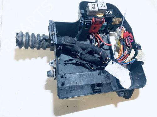 Used Fuse box Fuse box AUDI A4 B5 (8D2) 1.9 TDI (90 hp) 33075851 33075851
