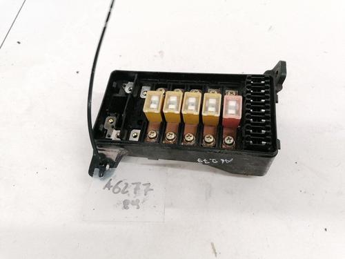 Used Fuse box Fuse box LAND ROVER FREELANDER I (L314) 2.0 DI 4x4 (98 hp) 33084103 33084103