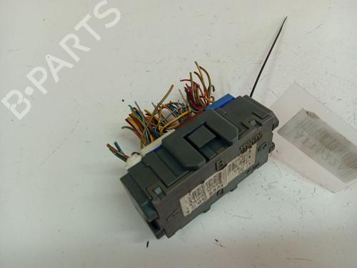 Used Fuse box Fuse box 38042316 38042316