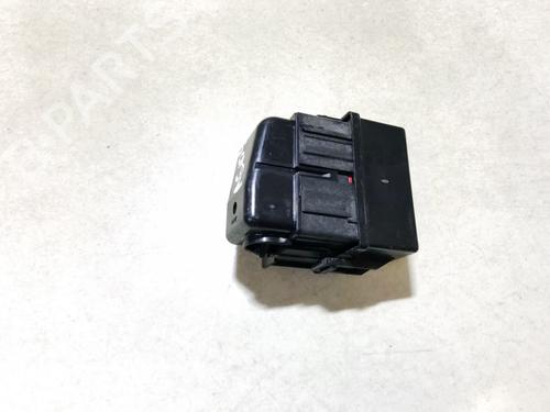 Fuse box VOLVO V70 III (135) 2.4 D | BP33067698E1 - Image 2