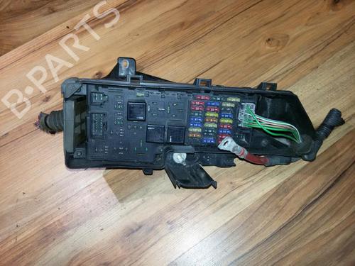 Used Fuse box Fuse box VOLVO S80 I (184) 2.4 (140 hp) 33499664 33499664
