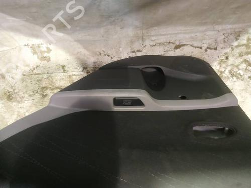 Bageste højre beklædning Bageste højre beklædning TOYOTA YARIS (_P9_) 1.0 VVT-i (KSP90_, KSP90R) (69 hp) 34985689 34985689