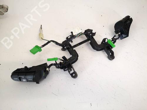 Used Steering wheel controls Steering wheel controls 35044255 35044255