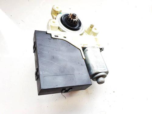 Left front window motor VOLVO V50 (545) 2.4 | BP35248525E21 - Image 3