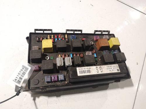 Used Fuse box Fuse box 37480902 37480902