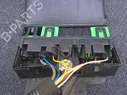 Used Fuse box Fuse box PEUGEOT 206 Hatchback (2A/C) 1.4 HDi eco 70 (68 hp) 33531376 33531376