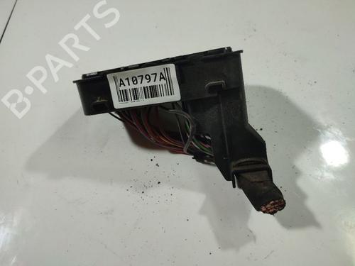 Used Fuse box VW TOURAN (1T1, 1T2) 1.9 TDI (105 hp) 32555510