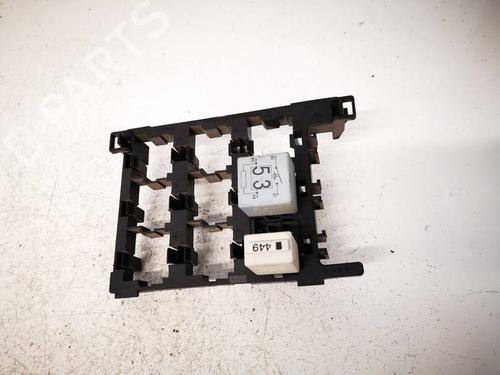 Used Fuse box Fuse box 37654988 37654988