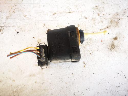 headlight-adjuster-motor-audi-a4-b5-8d2-1994-1995-1996-1997-1998-1999-2000-2001-35598448 main image