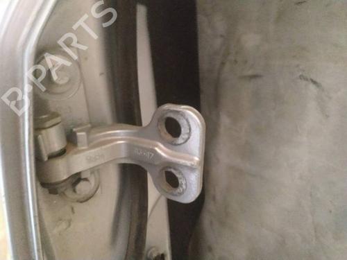 hingedoor-check-strap-land-rover-freelander-2-l359-2006-2007-2008-2009-2010-2011-2012-2013-2014-2015-32950311 main image