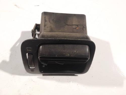 Used Air vent SUBARU FORESTER (SG_) 2.0 AWD (SG5) (125 hp) 32966391