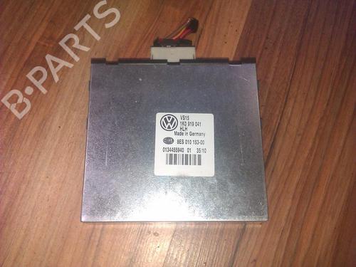 Used Electronic module Electronic module VW GOLF VI (5K1) 1.6 (102 hp) 33502484 33502484