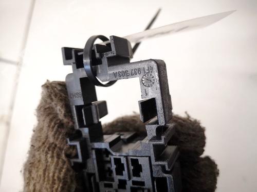 Fuse box AUDI A6 C6 (4F2) 3.0 TDI quattro | BP32898784E1 - Image 3