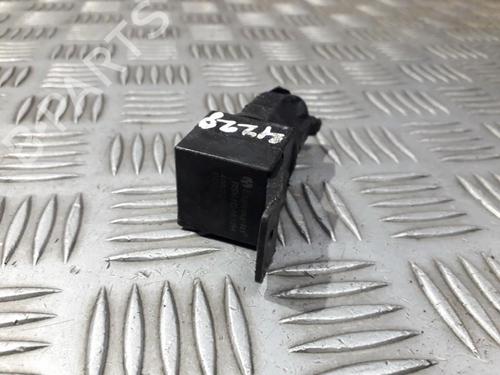 other-audi-a4-b5-8d2-1994-1995-1996-1997-1998-1999-2000-2001-33499619 main image