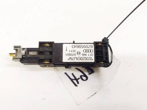 BP32618051M83 main image