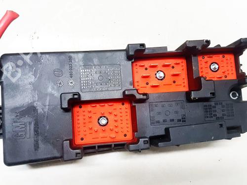 Fuse box OPEL VECTRA C (Z02) 2.2 16V (F69) | BP33103867E1 - Image 2