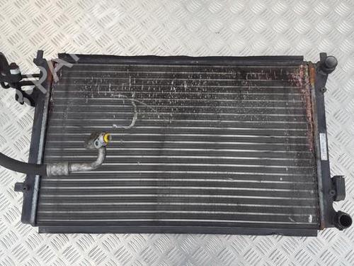 Used Water radiator Water radiator 35685871 35685871