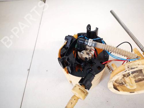 Fuel pump BMW 1 Convertible (E88) 118 d | BP35271594M76 - Image 2
