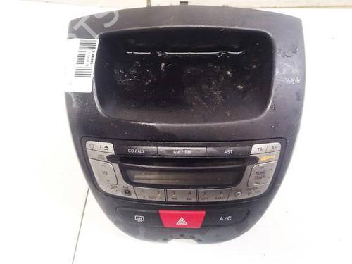 Used Radio Radio 35142940 35142940