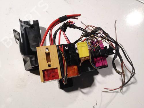 Fuse box AUDI A4 B5 (8D2) 1.8 | BP32579559E1 