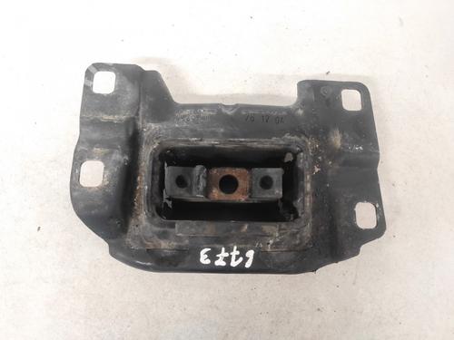 Used Engine mount Engine mount VOLVO V50 (545) 2.0 D (136 hp) 33085139 33085139
