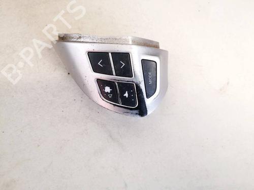 Used Steering wheel controls Steering wheel controls 35305758 35305758
