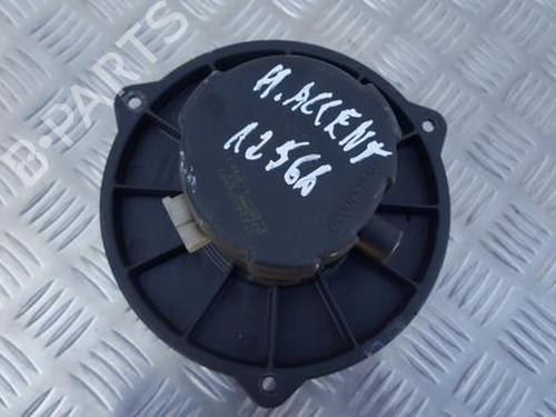 heater-blower-motor-hyundai-accent-ii-lc-1999-2000-2001-2002-2003-2004-2005-2006-2007-2008-2009-2010-2011-2012-35674598 main image
