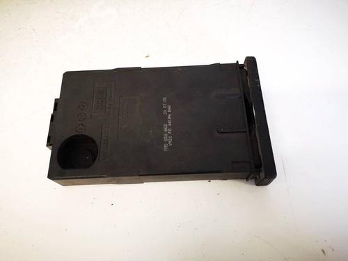 Porte-gobelet/Objets Porte-gobelet/Objets PEUGEOT 407 (6D_) 1.6 HDi 110 (6D9HZC, 6D9HYC) (109 hp) 34740581 34740581