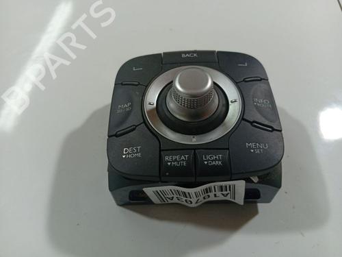 Used Steering wheel controls Steering wheel controls 34943752 34943752