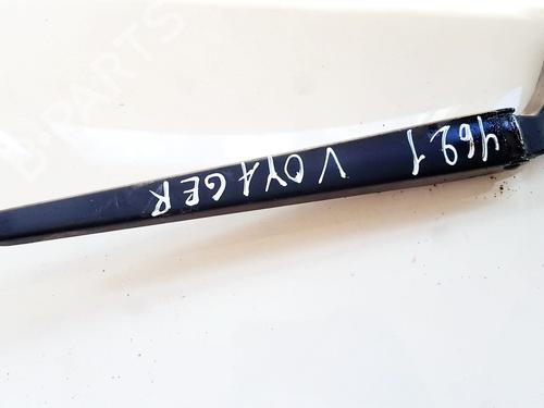 Used Front windshield wiper arm Front windshield wiper arm CHRYSLER VOYAGER / GRAND VOYAGER III (GS_, NS_) 2.0 i (133 hp) 33520571 33520571