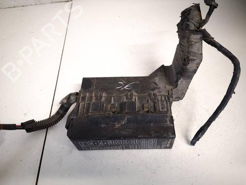 Used Fuse box NISSAN ALMERA TINO (V10) 2.2 dCi (136 hp) 32546883