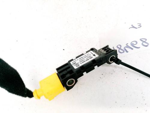 electronic-module-audi-a3-8p1-2003-2004-2005-2006-2007-2008-2009-2010-2011-2012-2013-32918729 main image