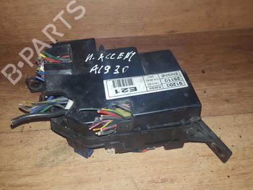 Used Fuse box Fuse box HYUNDAI ACCENT II (LC) 1.3 (83 hp) 33530740 33530740
