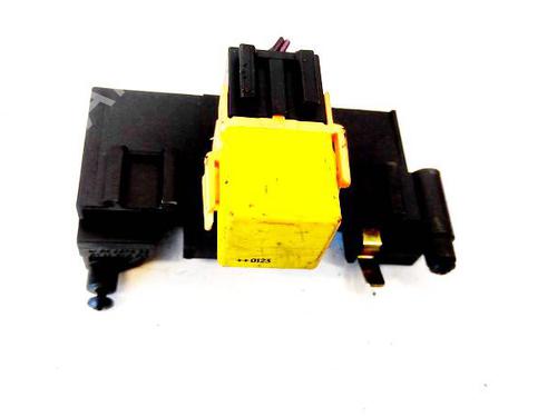fuse-box-mercedes-benz-e-class-w210-1995-1996-1997-1998-1999-2000-2001-2002-2003-32948291 main image