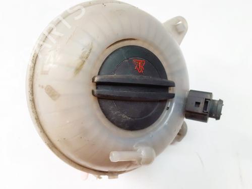 expansion-tank-vw-golf-vii-5g1-bq1-be1-be2-2012-2013-2014-2015-2016-2017-2018-2019-2020-2021-35861691 main image