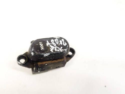 switch-chrysler-pt-cruiser-pt_-2000-2001-2002-2003-2004-2005-2006-2007-2008-2009-2010-32932731 main image