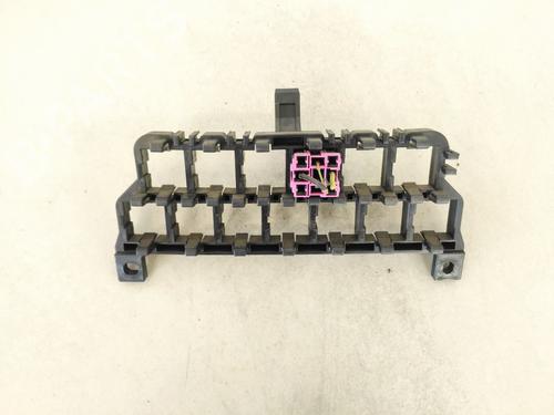 Fuse box AUDI A4 B5 (8D2) 1.8 | BP33079987E1 - Image 3
