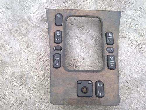 Used Switch Switch MERCEDES-BENZ E-CLASS (W210) E 320 CDI (210.026) (197 hp) 33531361 33531361