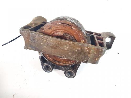 Used Engine mount Engine mount VOLVO V50 (545) 2.0 D (136 hp) 32895332 32895332