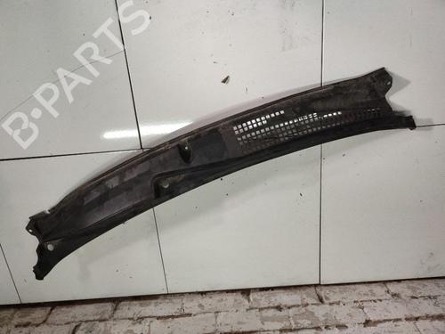 Griglia sotto parabrezza Griglia sotto parabrezza FIAT STILO (192_) 1.9 JTD (192_XE1A) (115 hp) 34977715 34977715