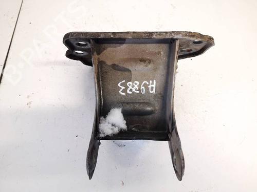 Used Front bumper bracket Front bumper bracket 35129390 35129390