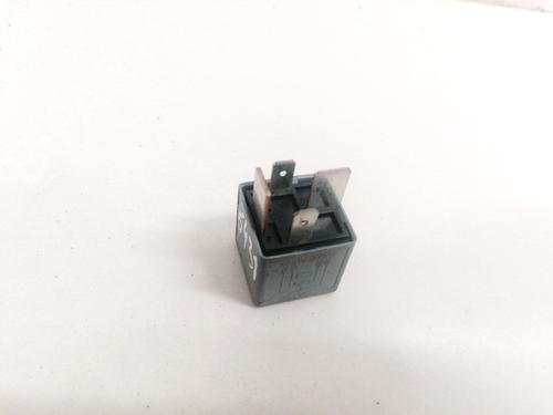 other-audi-a6-c5-4b2-4b4-1997-1998-1999-2000-2001-2002-2003-2004-2005-33085257 main image