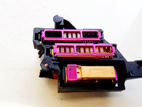 Used Fuse box Fuse box AUDI A5 (8T3) 2.0 TDI (170 hp) 33063606 33063606