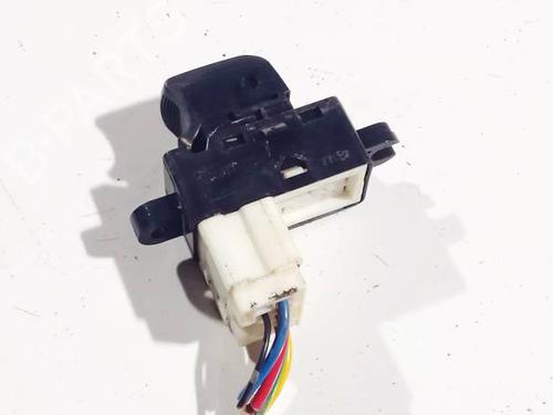 Switch NISSAN TIIDA Hatchback (C11) 1.6 | BP32581224I30