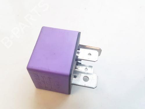 Used Electronic sensor Electronic sensor RENAULT LAGUNA I (B56_, 556_) 2.2 D (B56F/2) (83 hp) 33100199 33100199