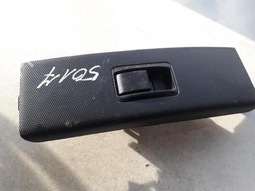 Used Switch Switch TOYOTA COROLLA Verso (_E12_) 1.8 VVT-i (ZZE122_, ZZE122R) (135 hp) 33517502 33517502