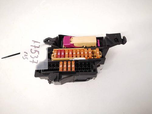 fuse-box-audi-a5-8t3-2007-2008-2009-2010-2011-2012-2013-2014-2015-2016-2017-32919962 main image