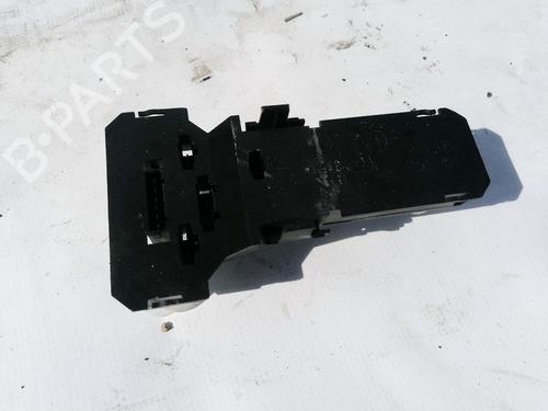 lamp-holder-vw-passat-b5-variant-3b5-1997-1998-1999-2000-2001-35525082 main image