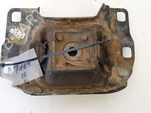 Used Engine mount Engine mount FORD FOCUS II (DA_, HCP, DP) 1.6 TDCi (109 hp) 32880711 32880711